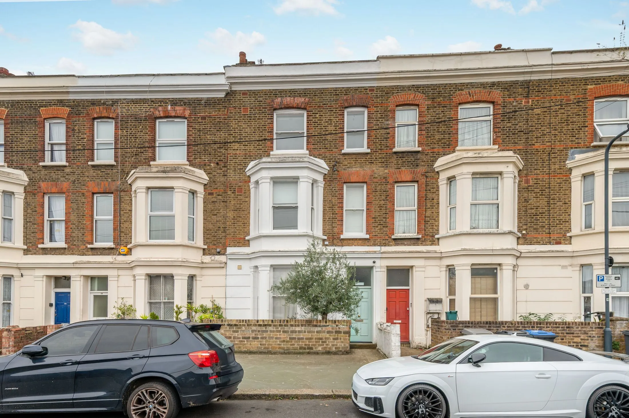 Flat Kilburn Lane in Greater London