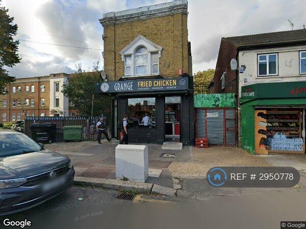 Flat Grange Road in Greater London