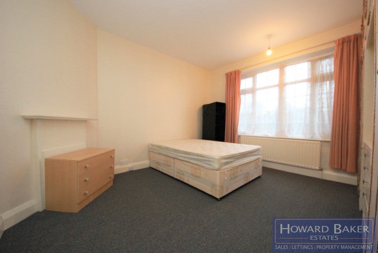 Flat Vivian Avenue in Greater London
