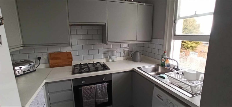 Room Reservoir Road in Greater London