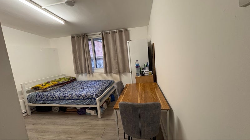 Room Osborn Street in Greater London