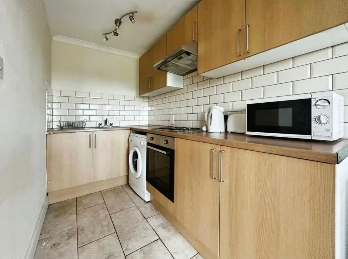 Flat Poyle Road in Slough