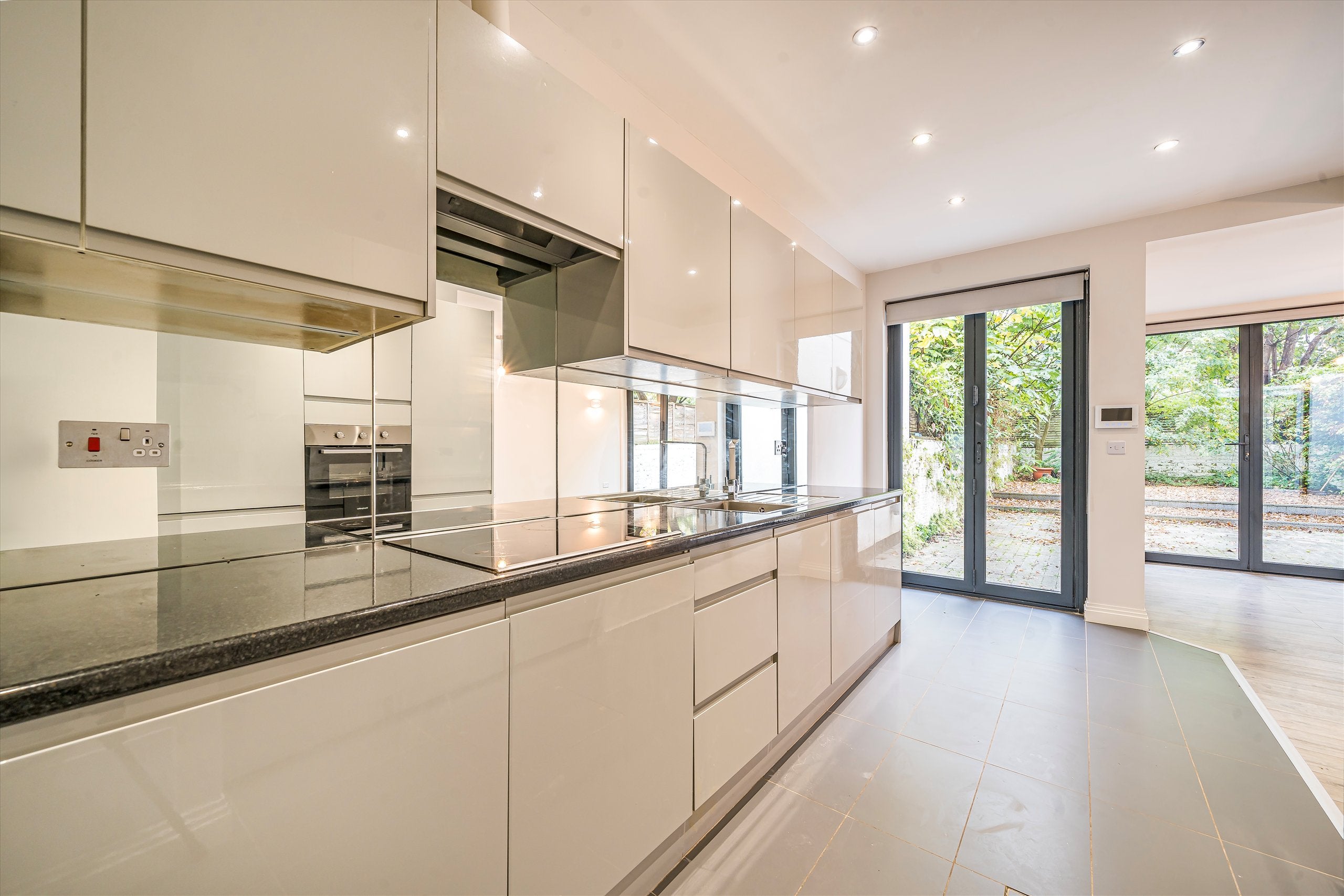 Flat Lena Gardens in Greater London