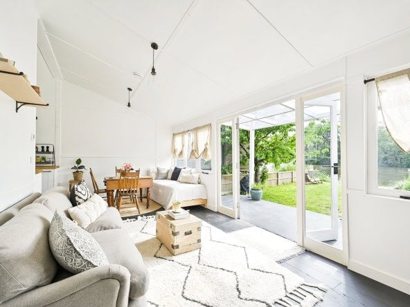 House Lower Hampton Road in Borough of Spelthorne