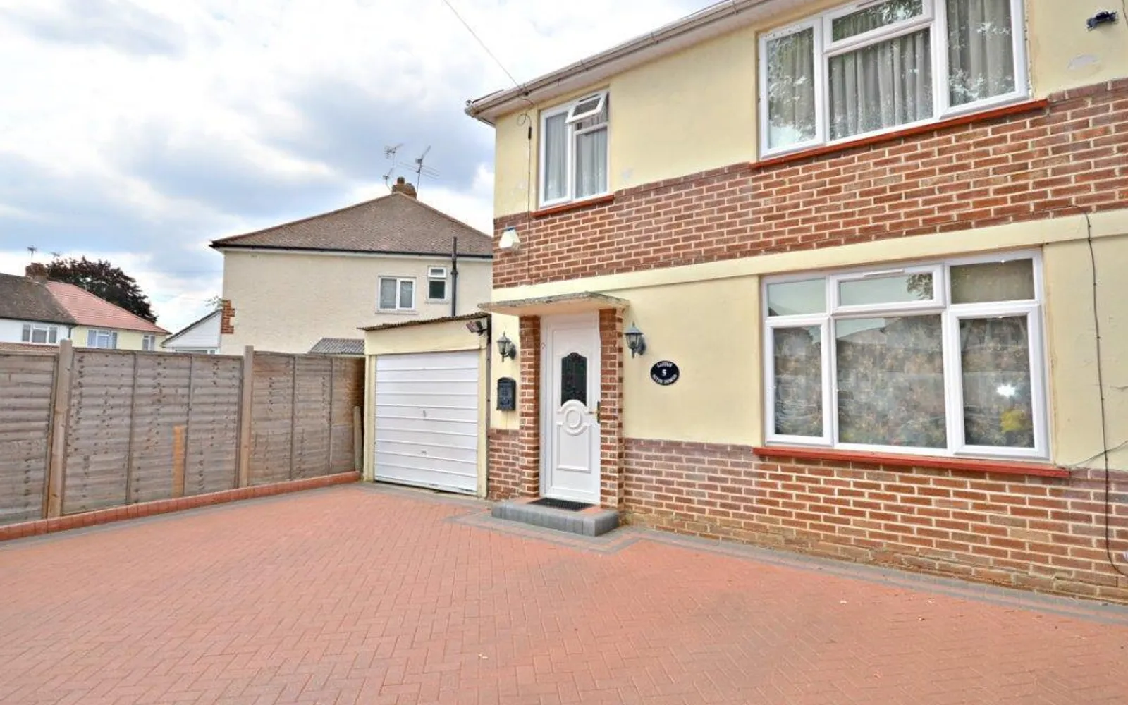 House Ennerdale Crescent in Slough