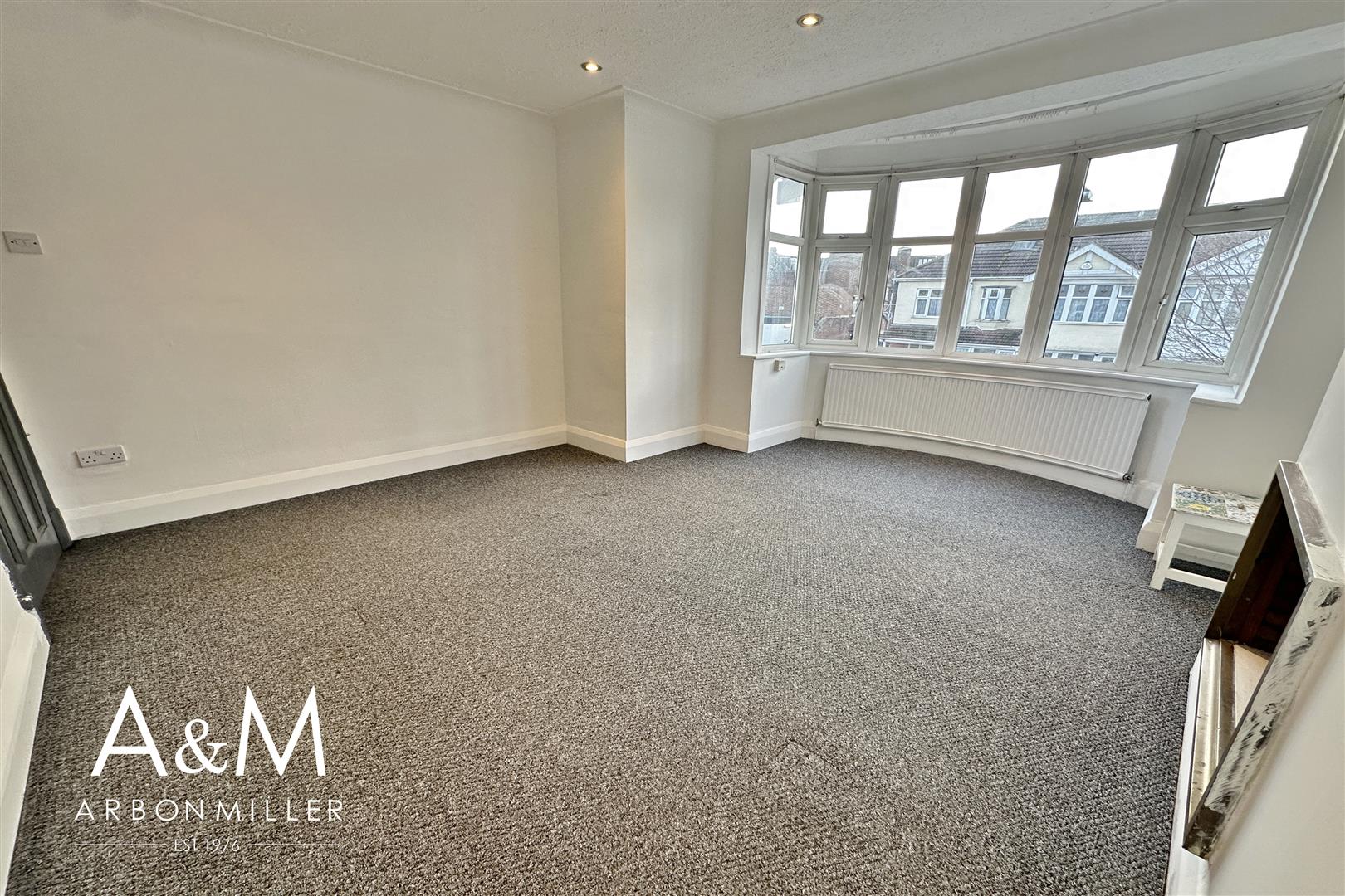 Room Sydney Road in Greater London