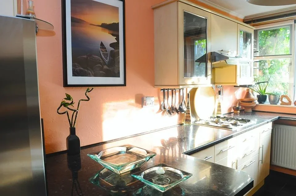 Room Neville Close in Greater London