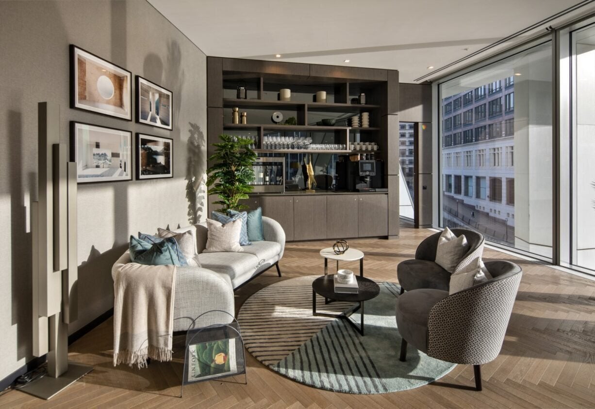 Flat Newfoundland Place in Greater London