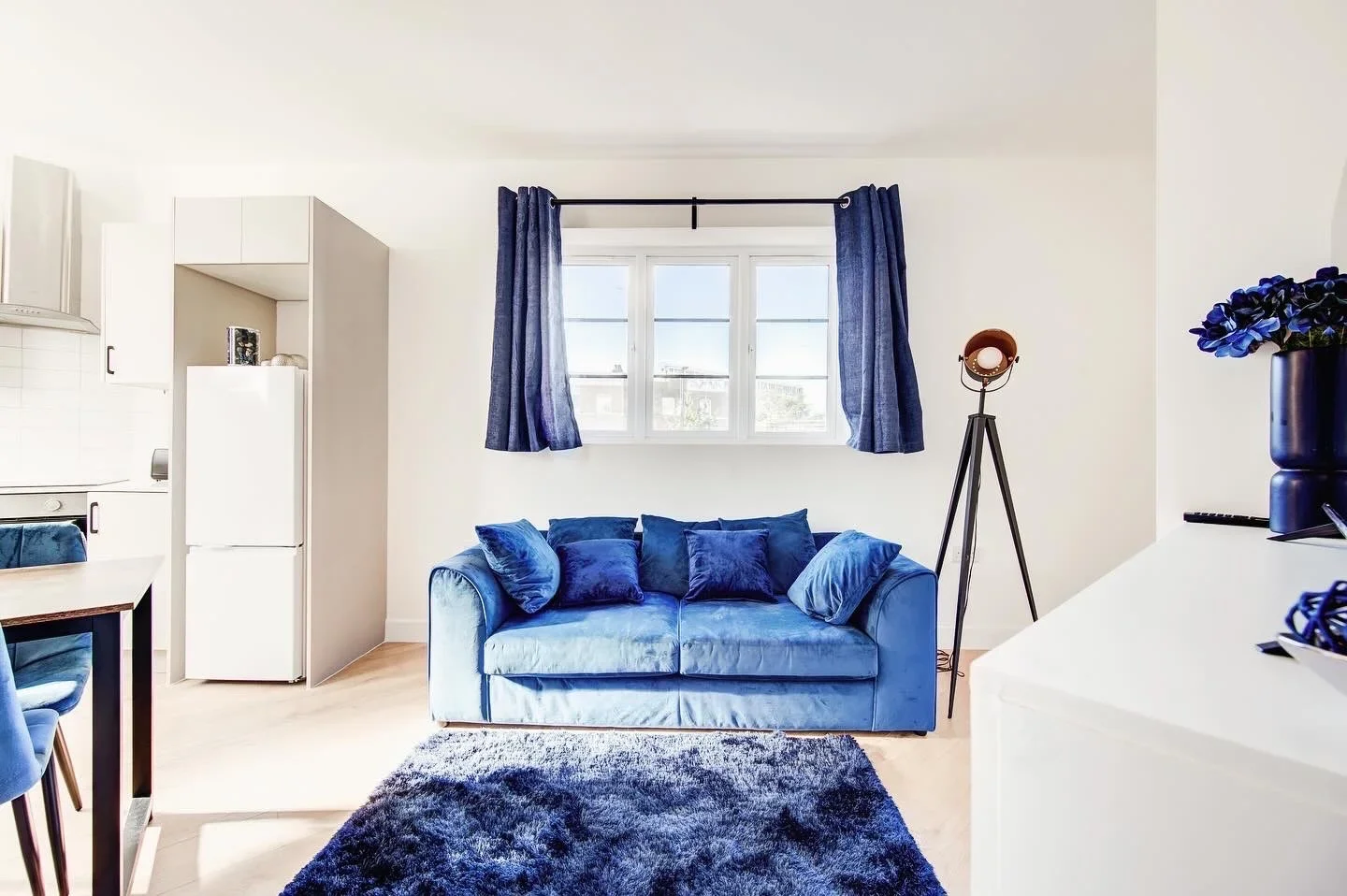 Flat Hinton Road in Greater London