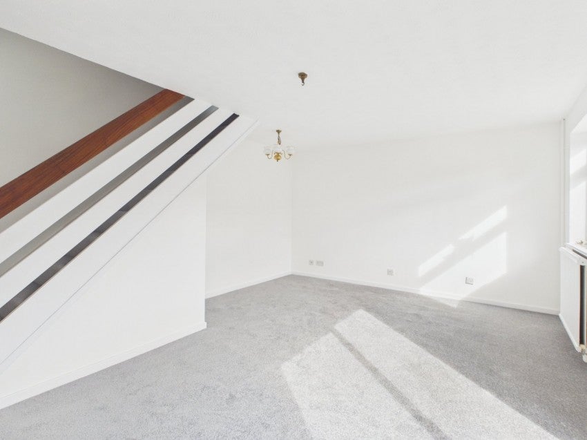 House Bunces Close in Eton