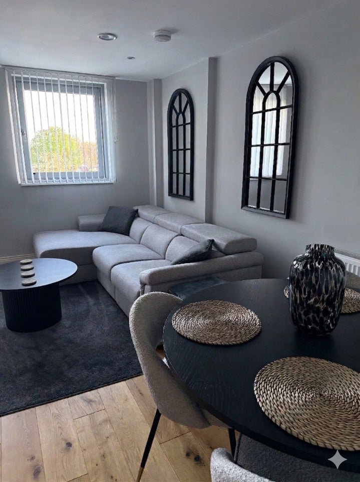 Room Eastcote Avenue in Greater London