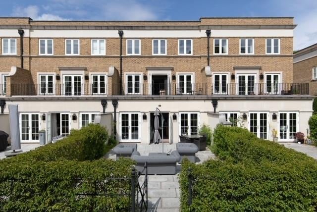 House Garden Road in Greater London