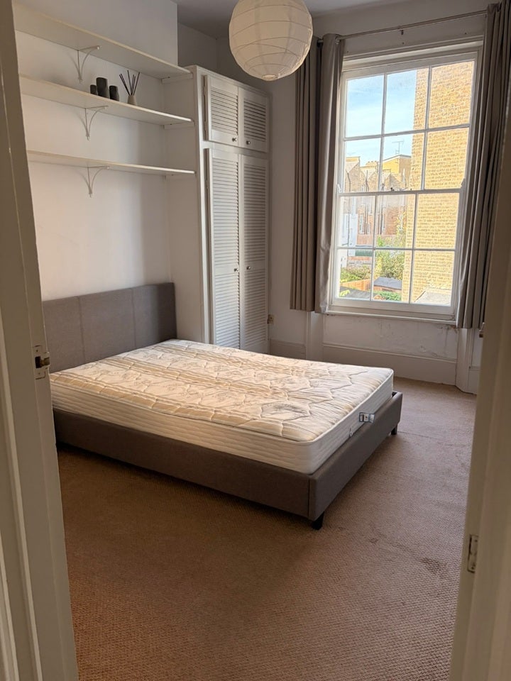 Flat Malden Road in Greater London
