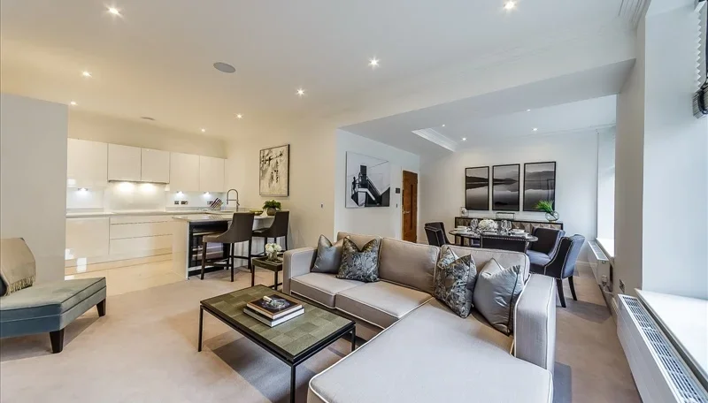 Flat Rainville Road in Greater London