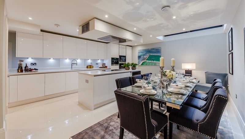 Flat Rainville Road in Greater London