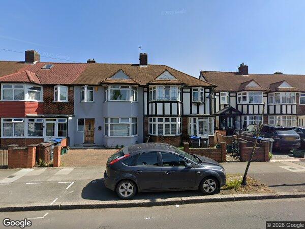 Room Tamworth Lane in Greater London