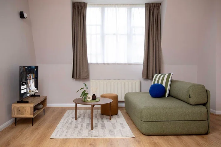 Flat Watling Street in City of London