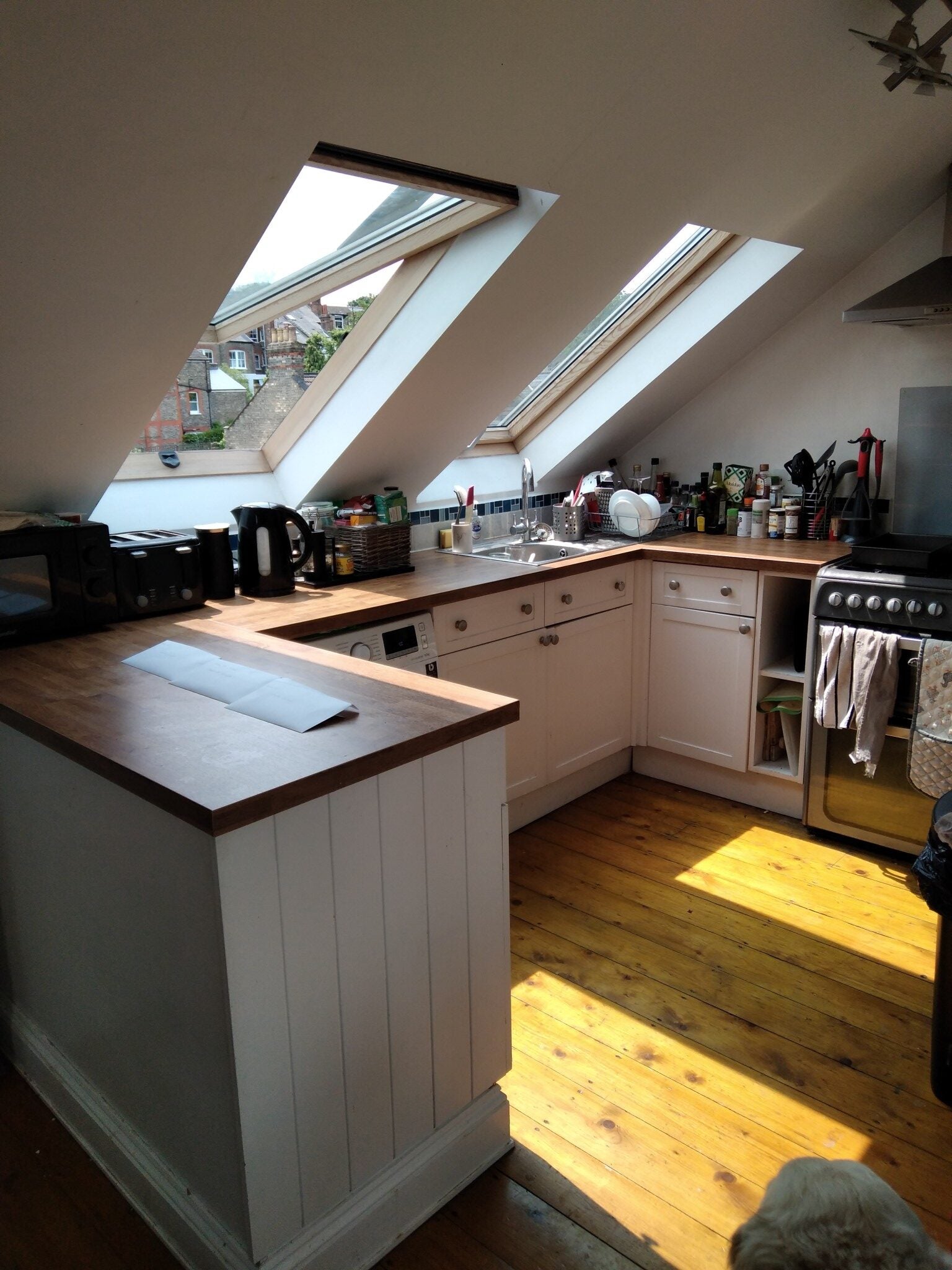 Flat Landrock Road in Greater London
