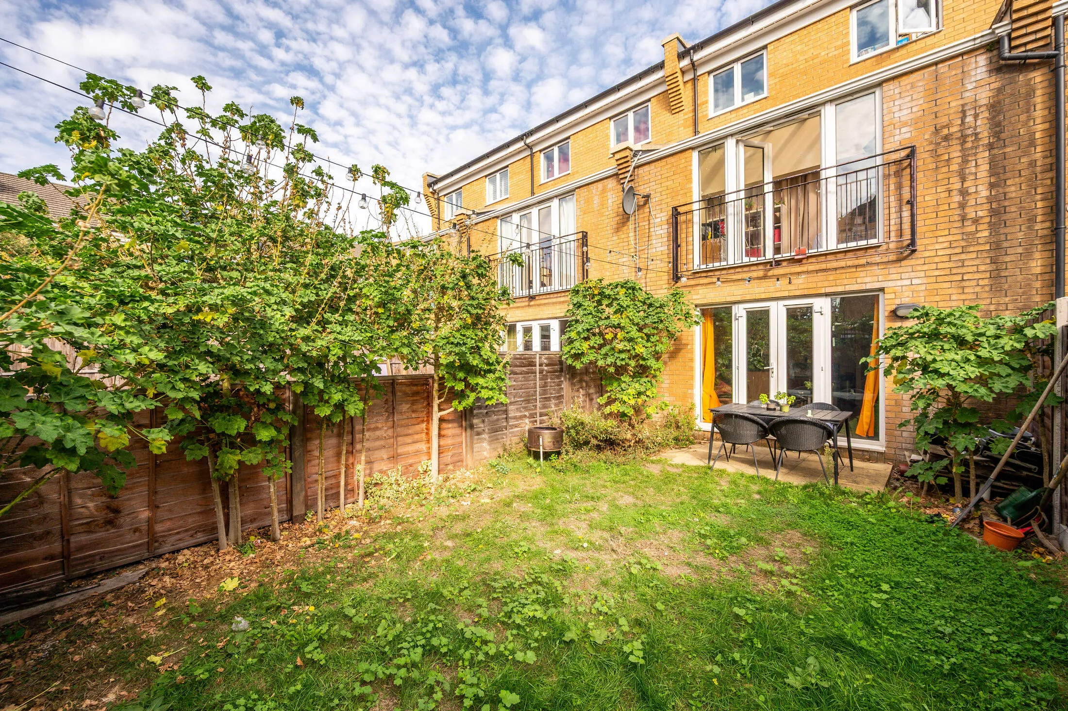 House Blake's Road in Greater London