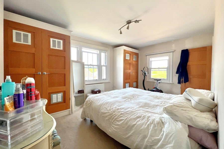 House Hatch Close in Borough of Runnymede