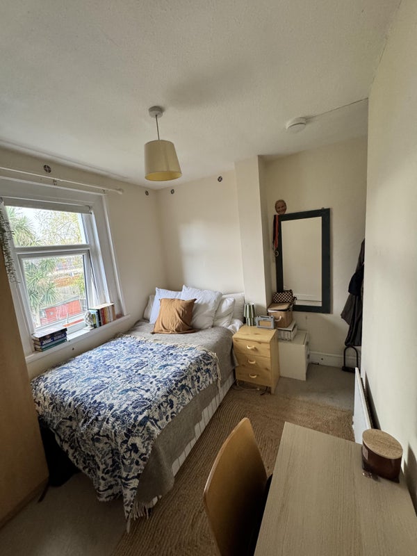 Room Marsala Road in Greater London