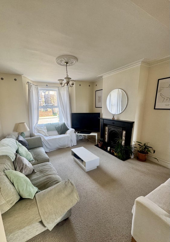 Room Marsala Road in Greater London