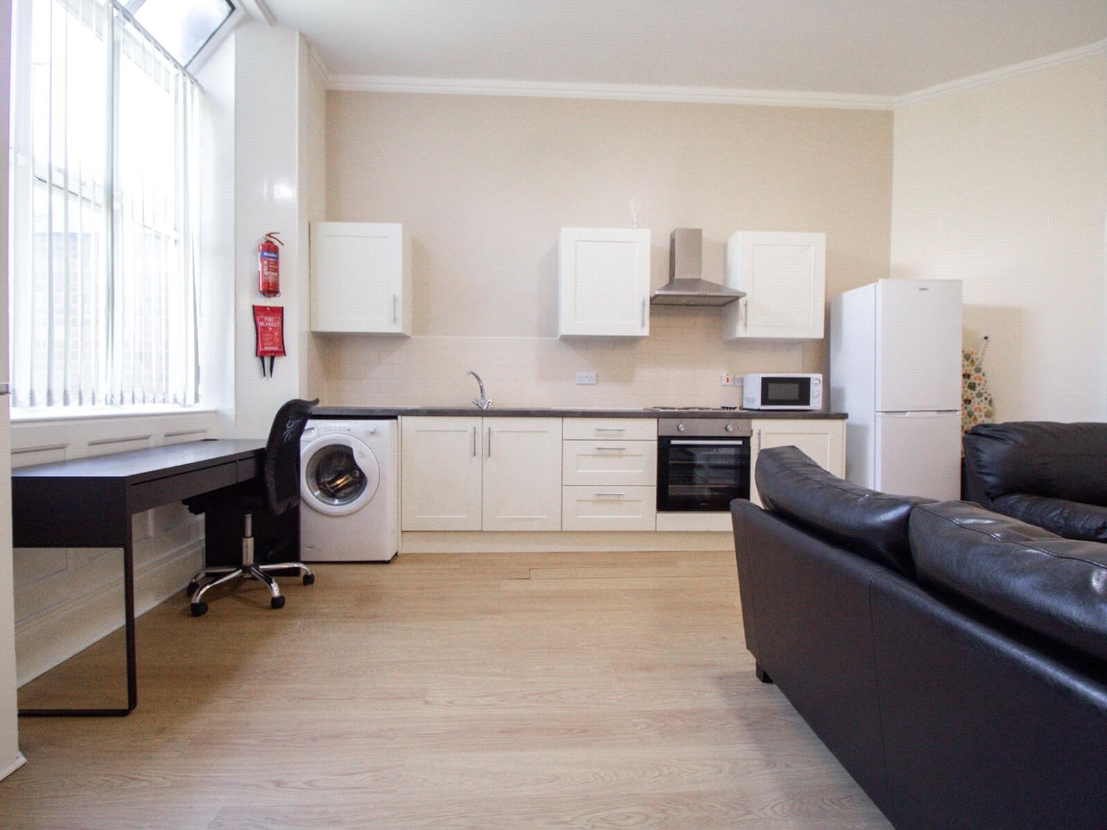 Flat Clarendon Road in Leeds