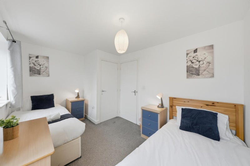 Room Chelmsford Drive in Coventry