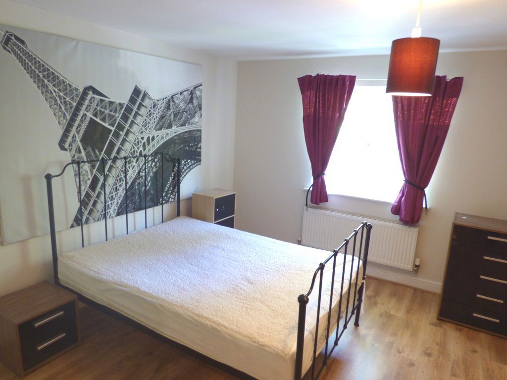 Flat Skipton Close in Hazel Grove