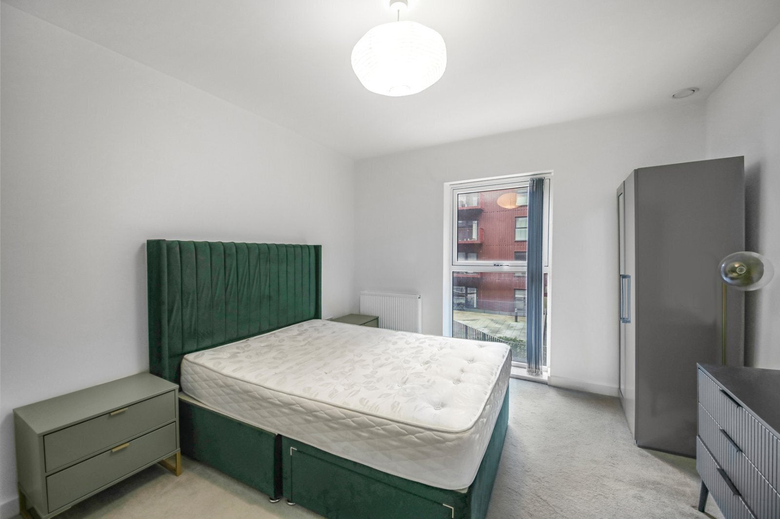 Flat Rolfe Terrace in Greater London