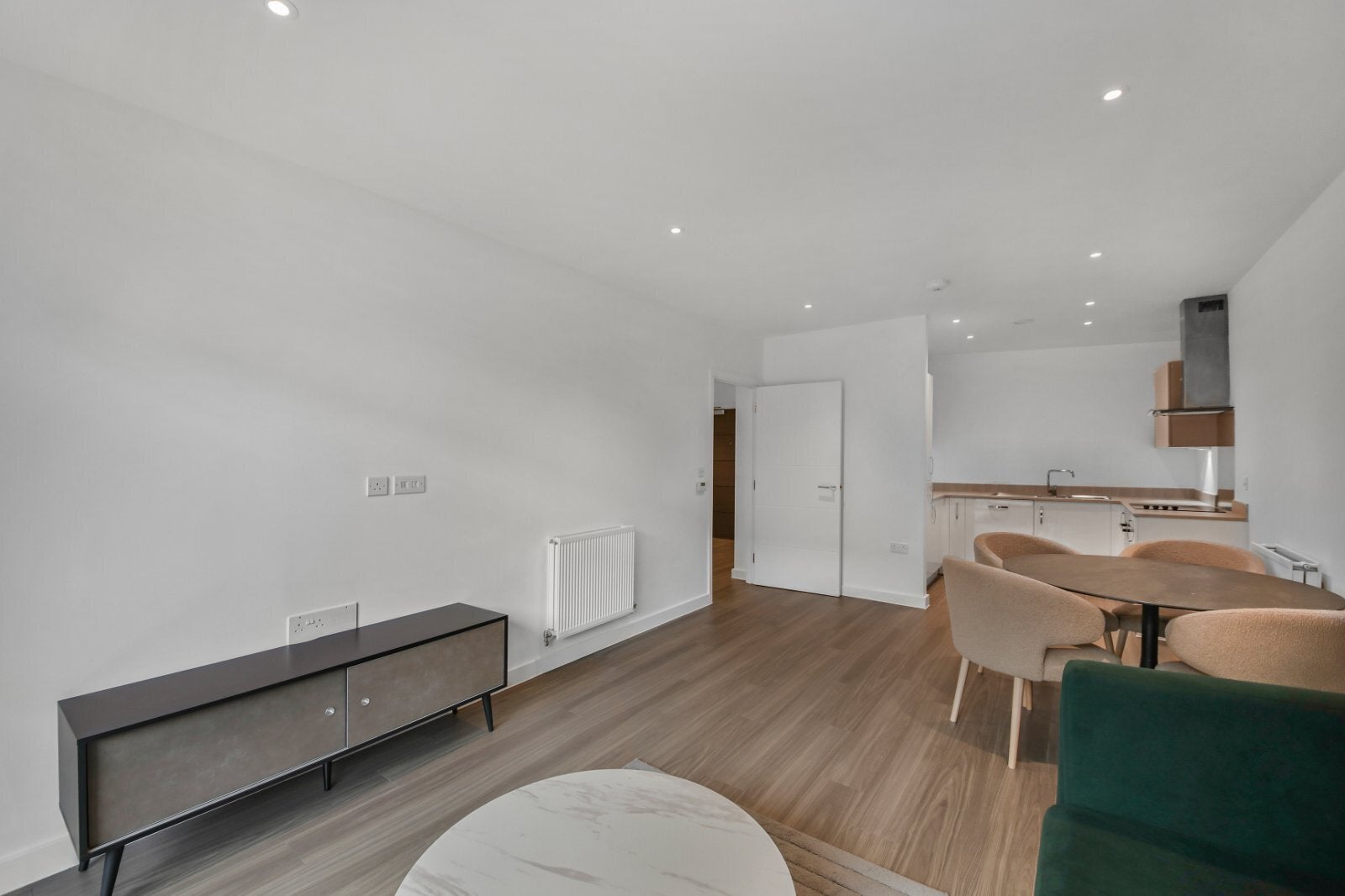 Flat Rolfe Terrace in Greater London