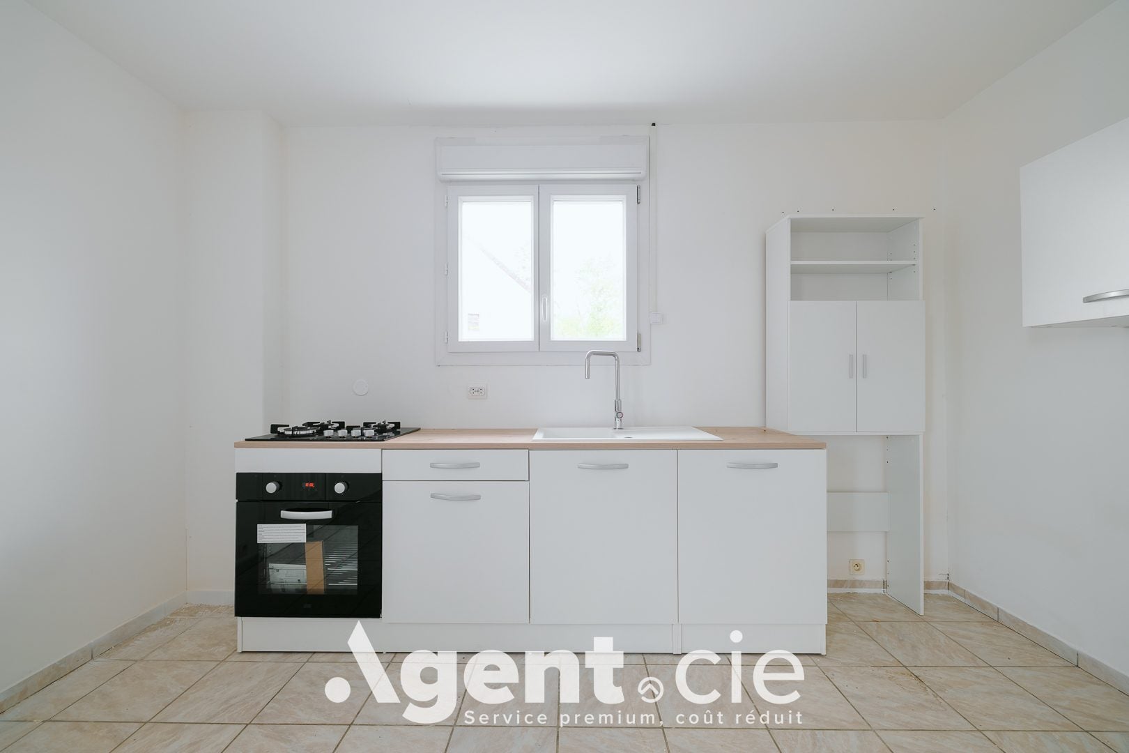 Flat Rue du Parc in Fontenay-le-Marmion