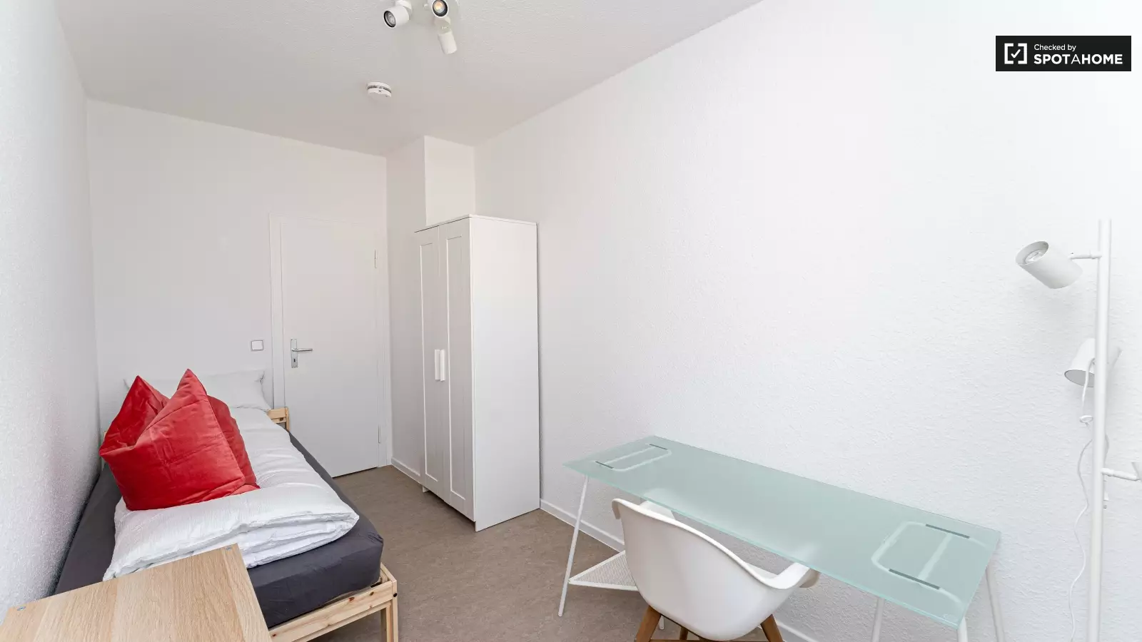 Wohnung Jablonskistraße in Berlin
