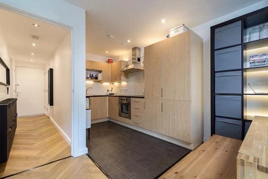 Flat East Hill in Greater London