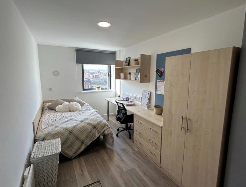 Room Mansfield Road in Nottingham