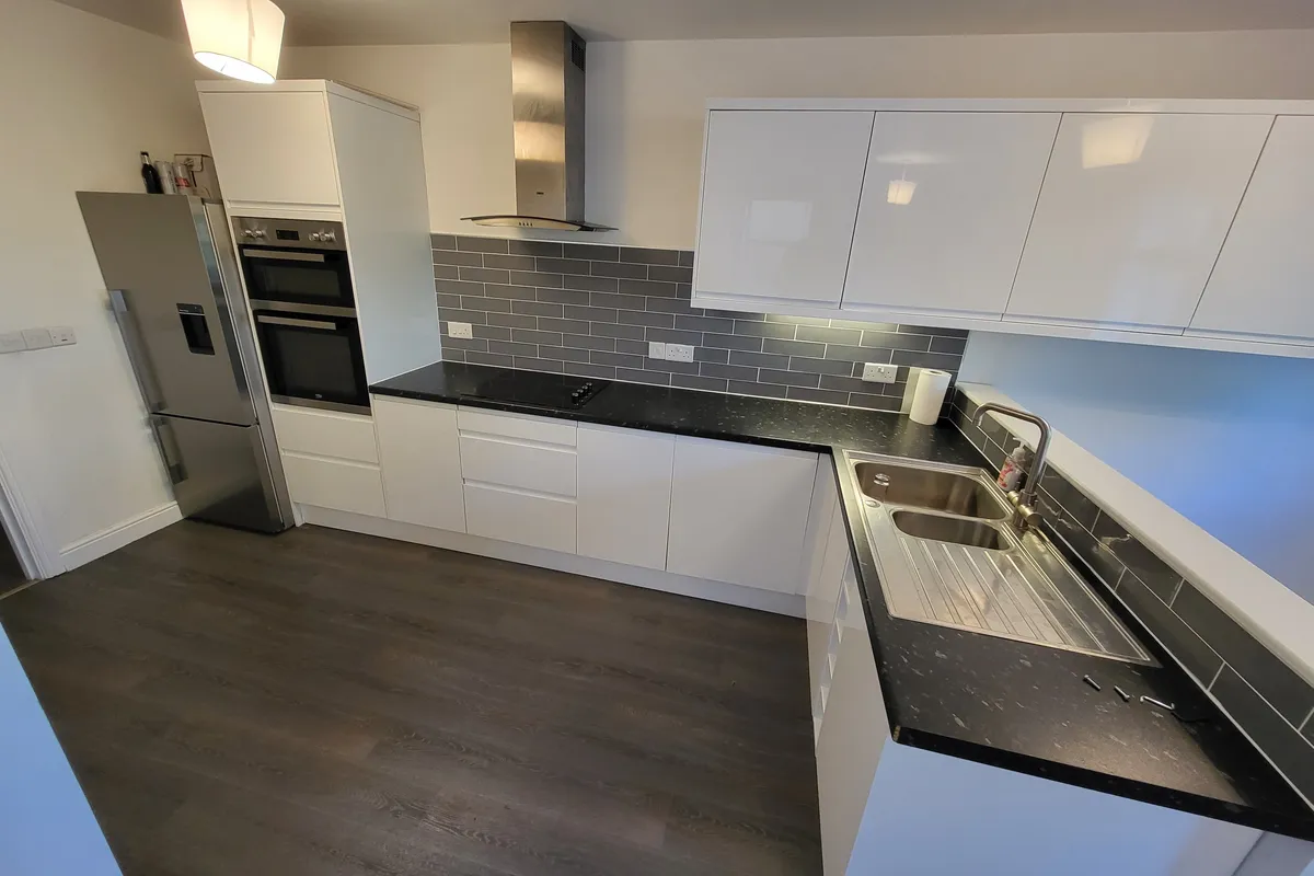 Flat Bartholomews Square in Bristol
