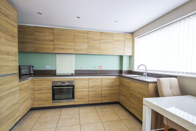 Flat Elliotts Way in Chatham