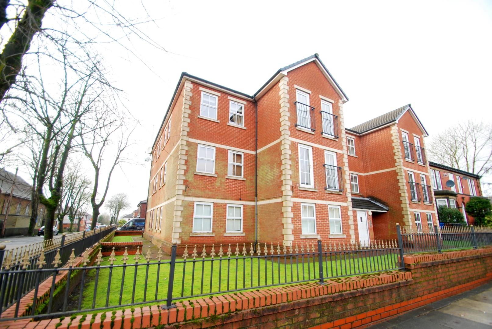 Flat Malvern Avenue in Bury