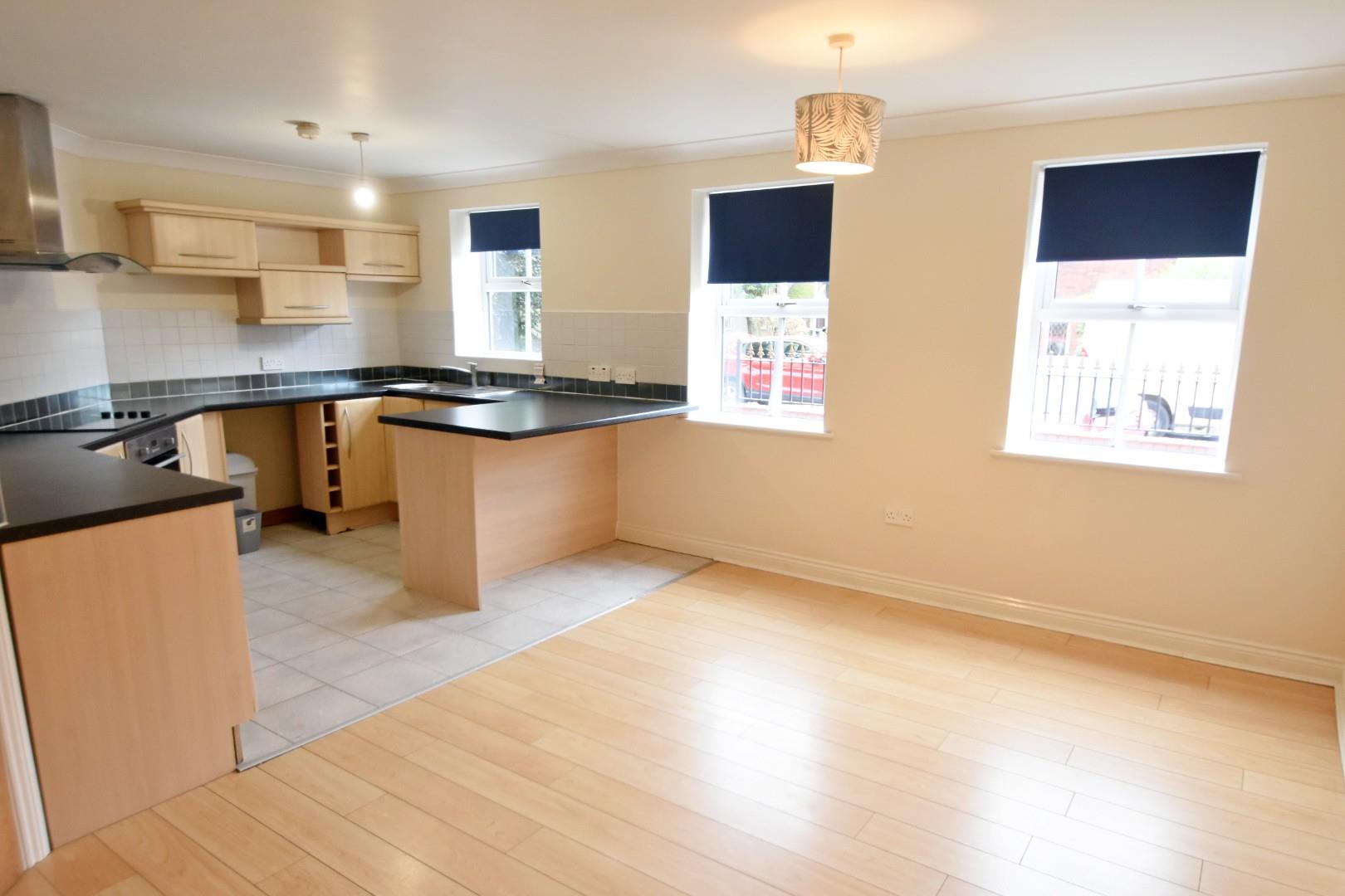 Flat Malvern Avenue in Bury