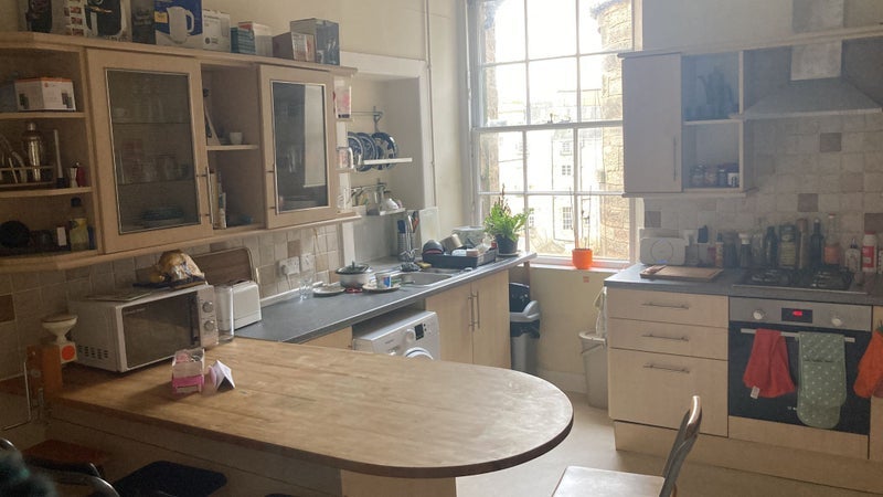 Room Montgomery Street in City of Edinburgh