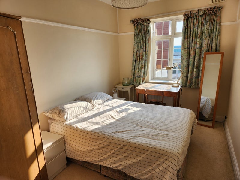 Flat Frognal Court in Greater London