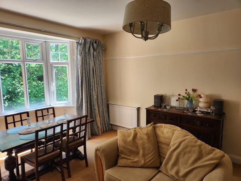 Flat Frognal Court in Greater London