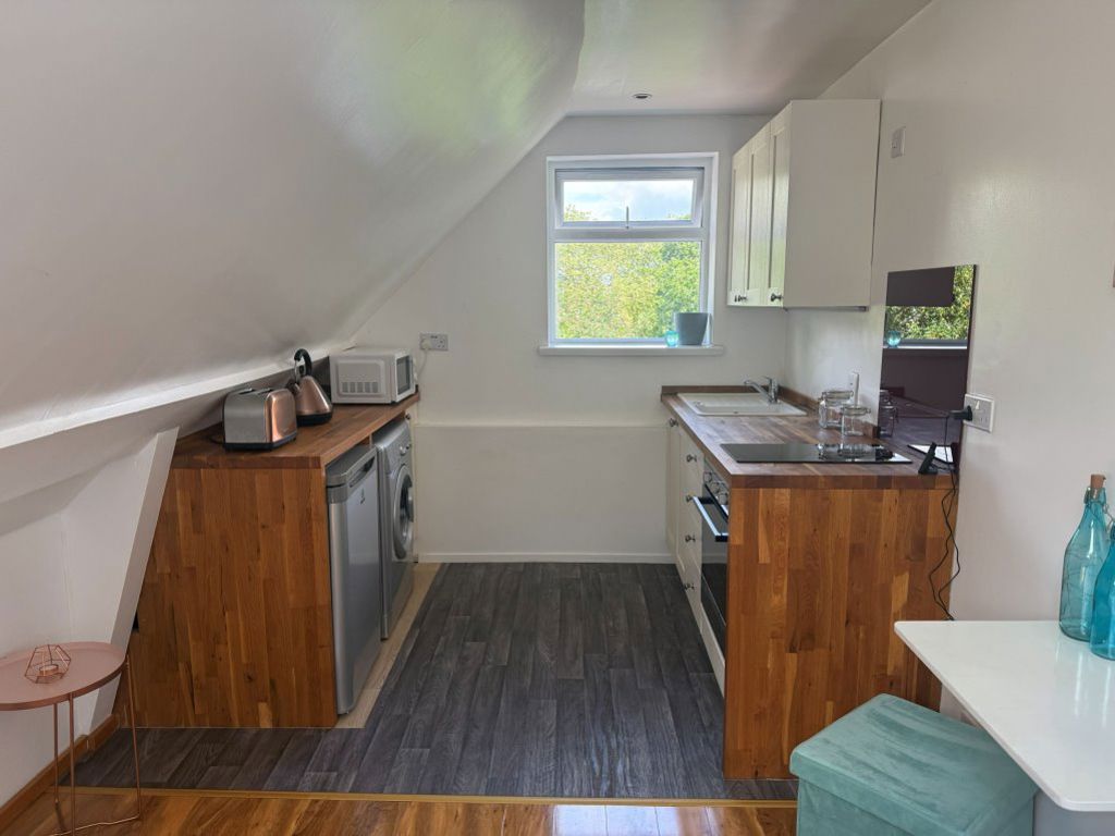 Flat Spencer Avenue in Coventry
