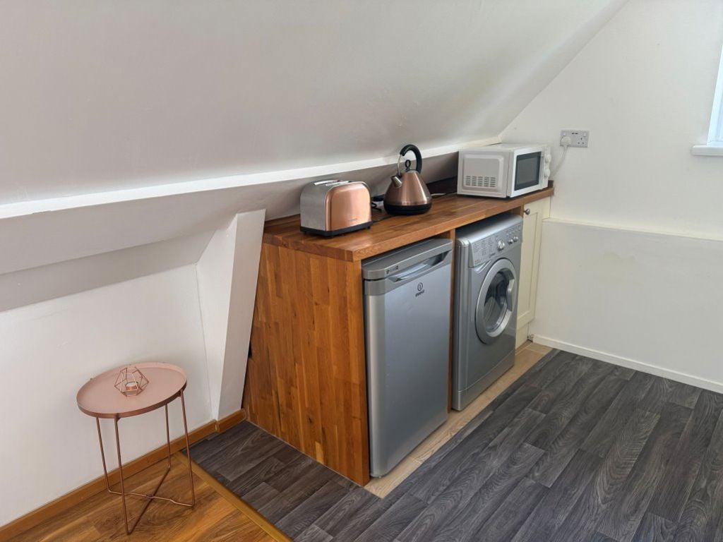 Flat Spencer Avenue in Coventry