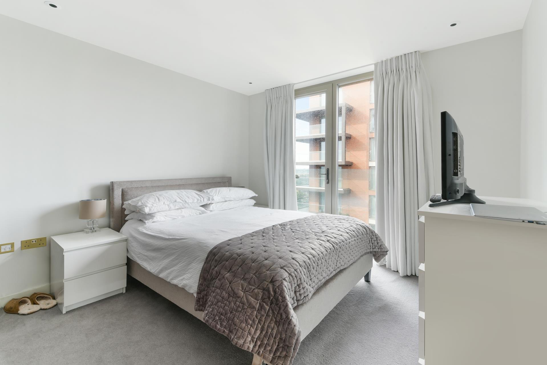 Flat Heritage Lane in Greater London