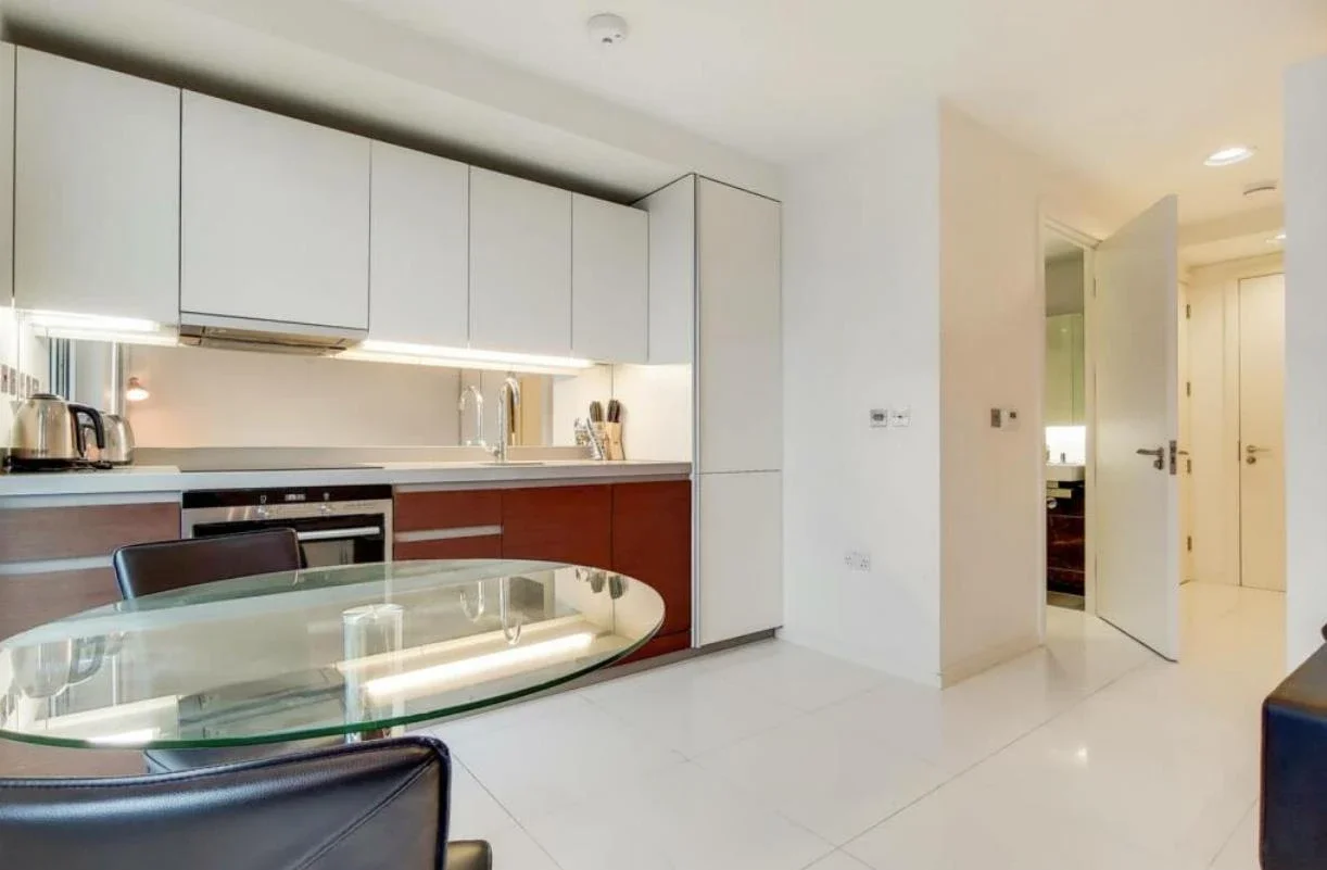 Flat Alexia Square in Greater London