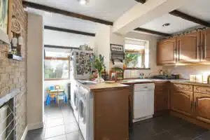 House Maypole Crescent in Greater London
