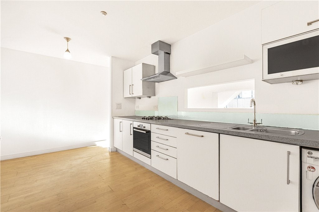 House Gillett Place in Greater London
