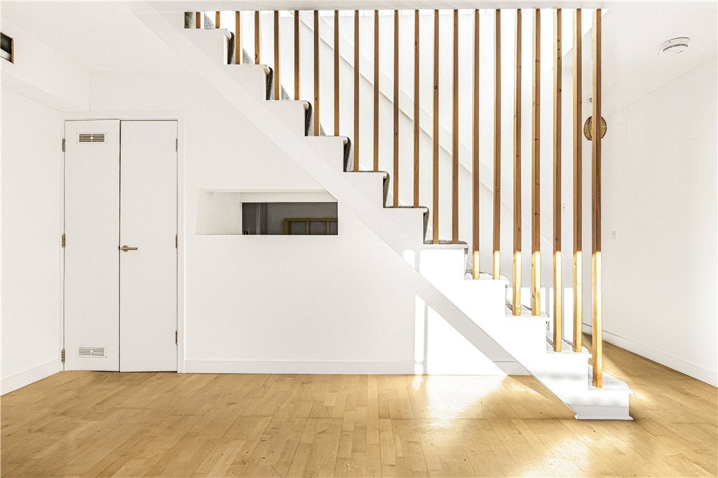 House Gillett Place in Greater London