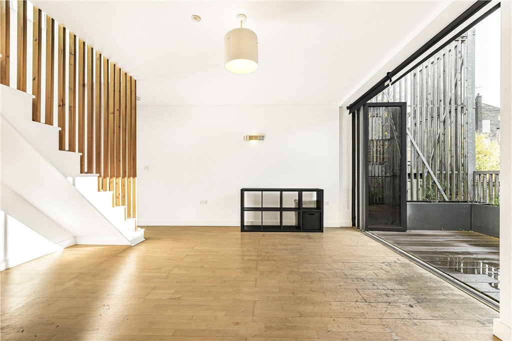 House Gillett Place in Greater London